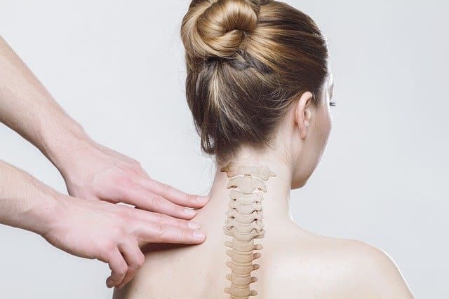 Von den Patienten mit Rückenschmerzen haben über 80 Prozent Probleme mit den Bandscheiben.