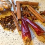 Gewürze wie Kardamom, Kümmel, Majoran, Nelke und Co verbessern nicht nur geschmacklich unser Essen. Sie sind auch Naturarzneien.